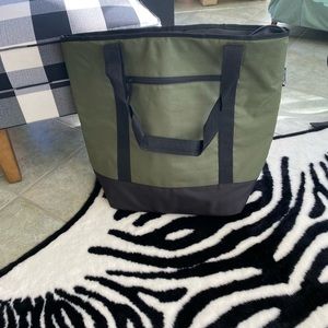 Extra Large Insulated Bag NWOT